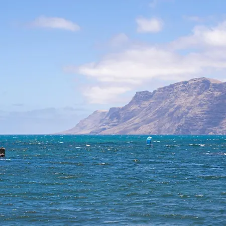 Famara Home Beach Apartment