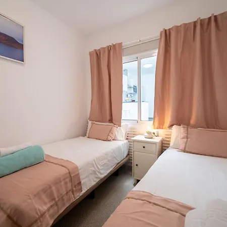 Famara Home Beach Apartment *